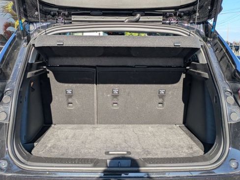 Used 2025 Chevrolet Trax LT w/ LT Convenience Package image 23