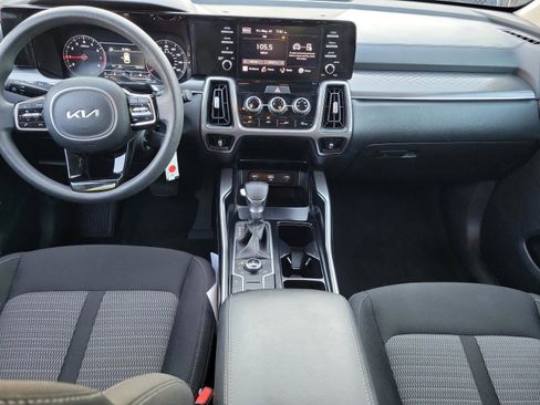 Certified 2023 Kia Sorento LX AWD/4WD image 11