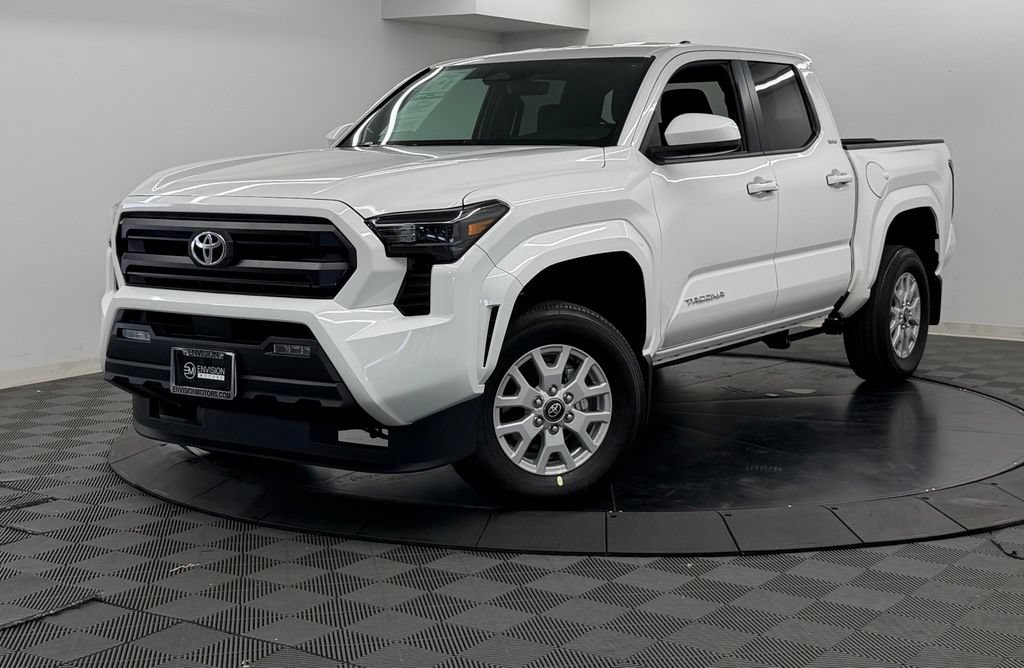 Used 2026 Toyota Tacoma SR5 AWD/4WD image 3