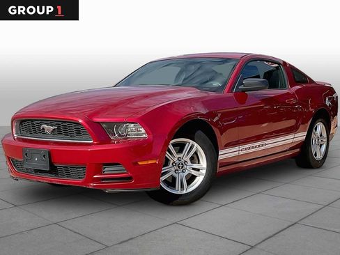 Used 2013 Ford Mustang Coupe RWD image 1