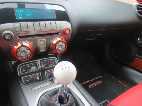 Used 2011 Chevrolet Camaro SS w/ RS Package RWD image 20