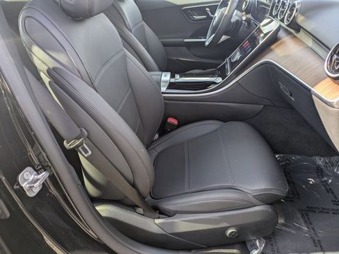 Used 2025 Mercedes-Benz C 300 4MATIC Sedan image 21