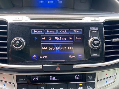 Used 2015 Honda Accord EX-L image 31