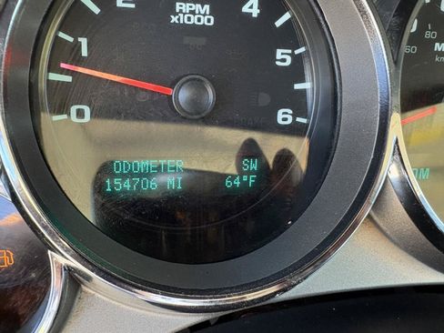 Used 2011 Chevrolet Silverado 1500 LT AWD/4WD image 11