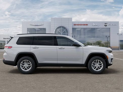 New 2026 Jeep Grand Cherokee L Laredo AWD/4WD image 22
