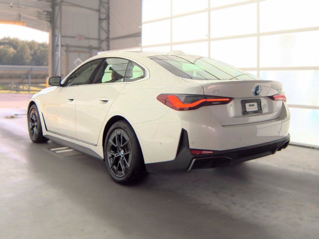 Used 2025 BMW i4 xDrive40i w/ Premium Package AWD/4WD image 4
