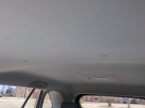 Used 2025 Toyota RAV4 XLE FWD image 20