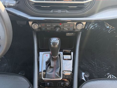 Used 2022 Jeep Compass Trailhawk image 11