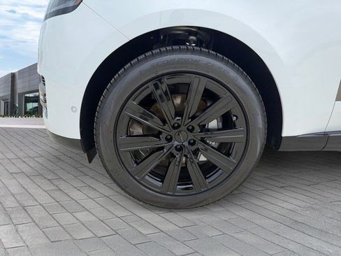 New 2026 Land Rover Range Rover SE AWD/4WD image 9