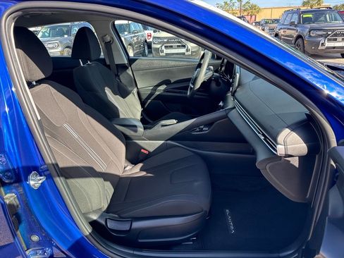 Used 2022 Hyundai Elantra SEL image 24