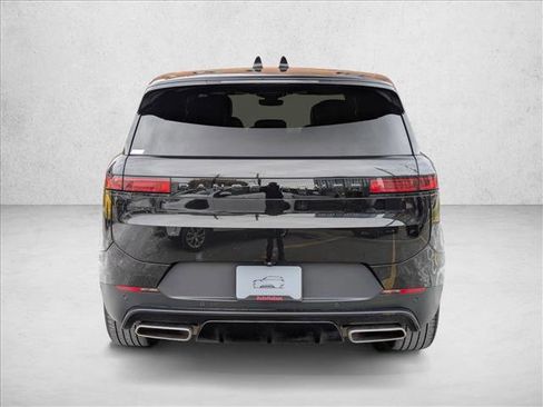 Certified 2025 Land Rover Range Rover Sport SE image 7