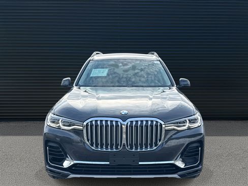 Used 2021 BMW X7 xDrive40i w/ Cold Weather Package image 2