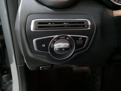 Used 2019 Mercedes-Benz C 300 4MATIC Sedan image 26