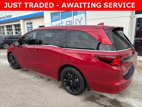 Used 2024 Honda Odyssey Sport image 6