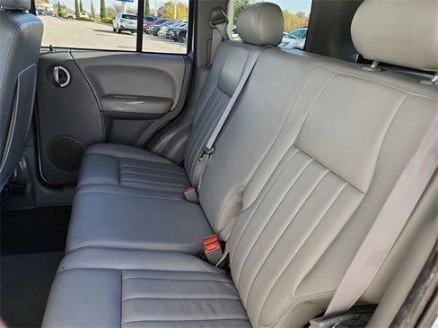 Used 2007 Jeep Liberty Limited image 18