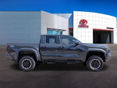 Used 2024 Toyota Tacoma TRD Off-Road w/ TRD Off Road Premium Package AWD/4WD image 8