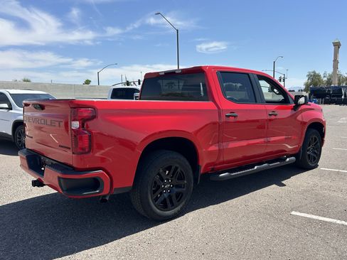 Used 2024 Chevrolet Silverado 1500 Custom w/ Turbomax Blackout Package RWD image 5
