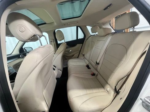 Used 2018 Mercedes-Benz GLC 300 GLC 300 image 24