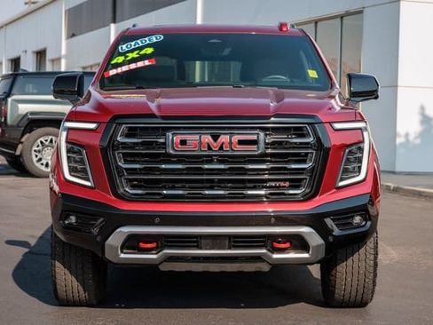 Used 2026 GMC Yukon AT4 w/ AT4 Premium Plus Package AWD/4WD image 2