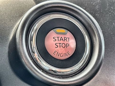 Used 2017 Nissan Titan Platinum Reserve image 35