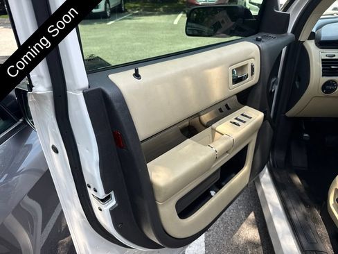 Used 2019 Ford Flex SEL w/ Equipment Group 202A FWD image 17