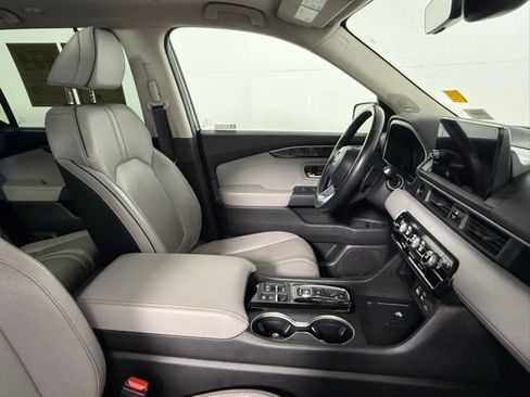 Used 2023 Honda Pilot Elite image 55