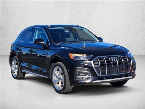 Used 2021 Audi Q5 Premium Plus w/ Premium Plus Package image 3