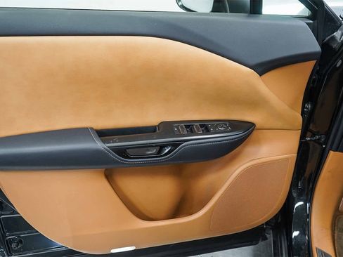 Used 2025 Lexus RZ 300e image 22