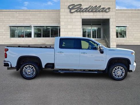 Used 2021 Chevrolet Silverado 2500 High Country w/ Z71 Off-Road Package image 8
