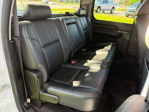 Used 2012 Chevrolet Silverado 1500 LT image 17