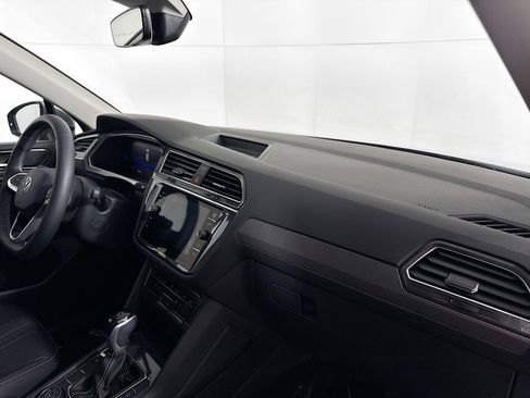 Certified 2023 Volkswagen Tiguan SE image 27