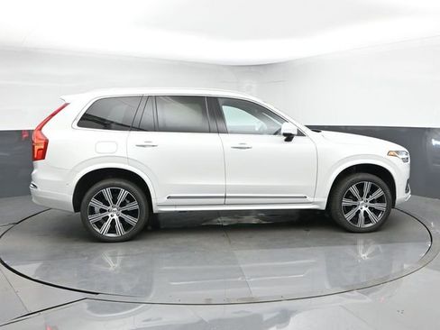 Used 2023 Volvo XC90 B6 Ultimate w/ Lounge Package AWD/4WD image 6