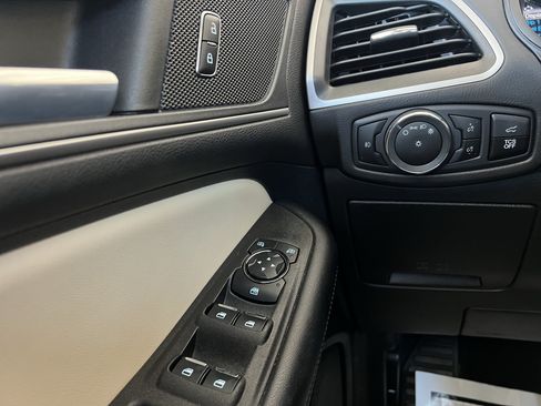 Used 2023 Ford Edge SEL w/ Convenience Package AWD/4WD image 40
