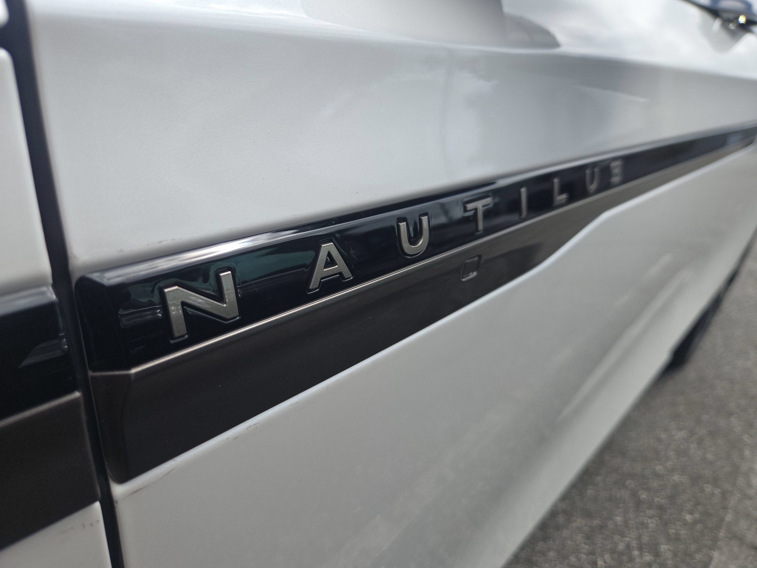 Used 2024 Lincoln Nautilus Black Label AWD/4WD image 14