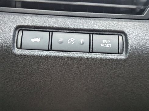 Used 2023 Nissan Altima 2.5 SV image 23