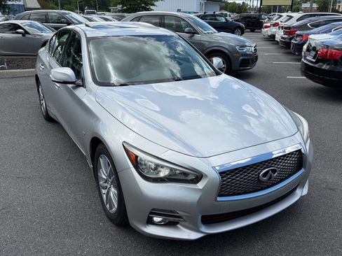 Used 2015 INFINITI Q50 AWD w/ Moonroof Package image 3