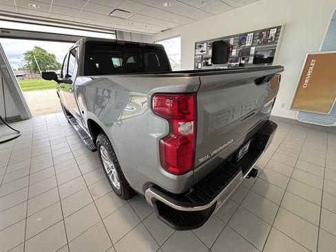 New 2026 Chevrolet Silverado 1500 LTZ w/ LTZ Premium Package AWD/4WD image 3
