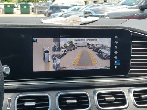 Used 2023 Mercedes-Benz GLS 450 4MATIC image 33