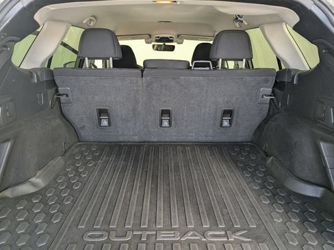 Used 2021 Subaru Outback Premium AWD/4WD image 27