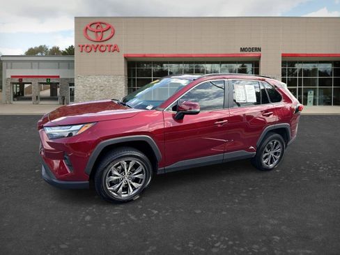 Certified 2022 Toyota RAV4 XLE Premium AWD/4WD image 1