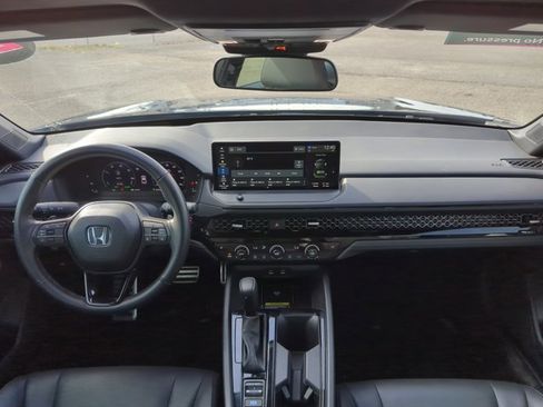 Used 2025 Honda Accord Sport image 17