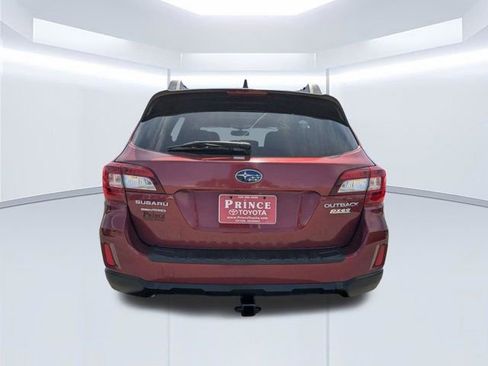 Used 2017 Subaru Outback 2.5i Premium image 5