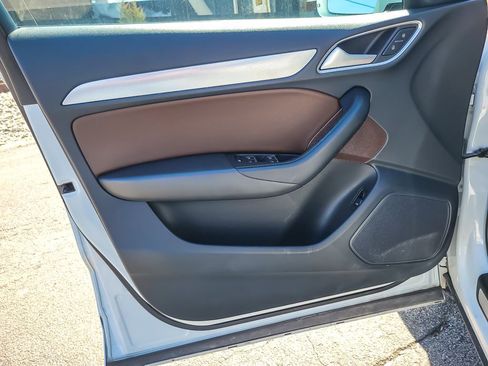 Used 2018 Audi Q3 2.0T Premium w/ Convenience Package image 16