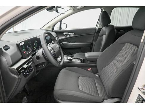 New 2026 Kia Sportage S AWD/4WD image 17