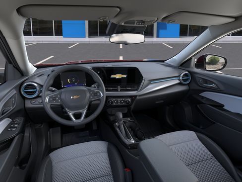 New 2026 Chevrolet Trax LT w/ Driver Confidence Package FWD image 39