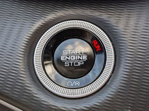 Certified 2024 Jeep Grand Cherokee Altitude AWD/4WD image 22
