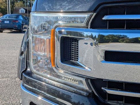 Used 2018 Ford F150 XLT image 10