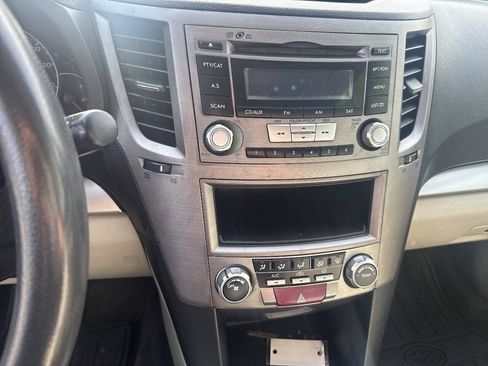 Used 2014 Subaru Outback 2.5i AWD/4WD image 15