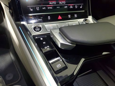 Used 2024 Audi Q8 e-tron Prestige w/ Prestige Package AWD/4WD image 30