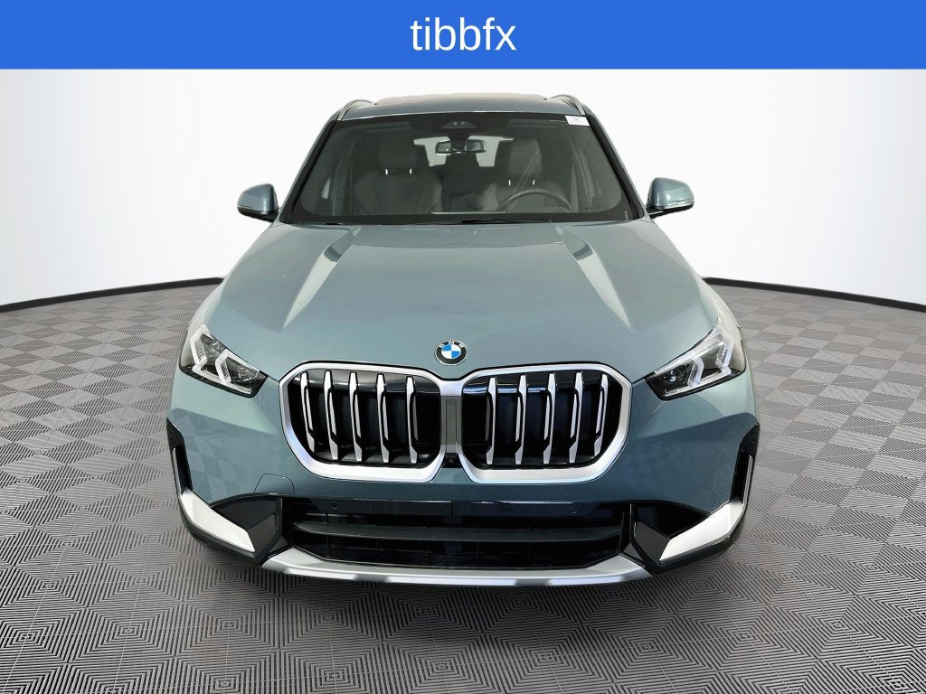 Used 2025 BMW X1 xDrive28i AWD/4WD image 3